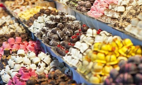 Satisfy Your Chocolate Cravings: 6 Unique Chocolate-Themed Winter Adventures